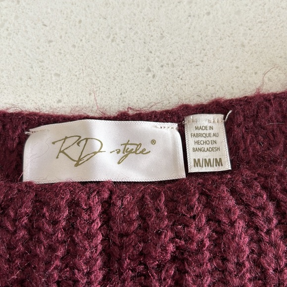 RD Style Sweater - Picture 3 of 4